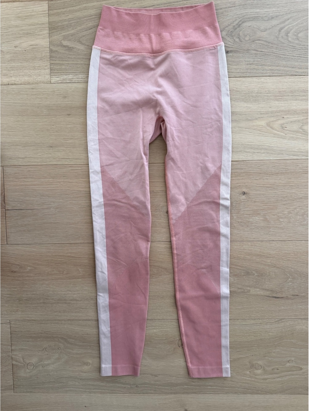 Lululemon Ebb to Train Tight Abstract Pink Leggings Size 0 25” Seamless